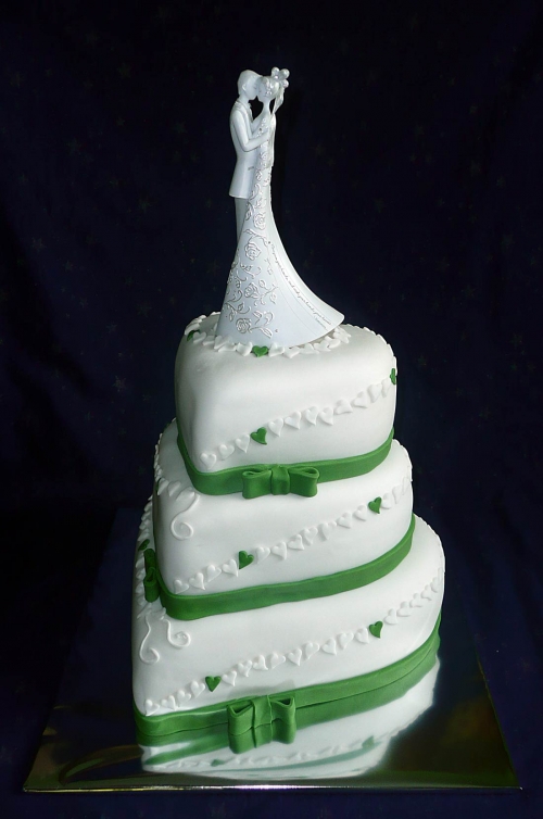 Svadobné torty » Torta Svadobná 3-poschodová torta