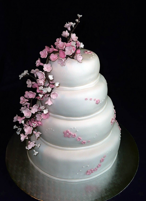 Troj a viac poschodové » Torta Japonská sakura