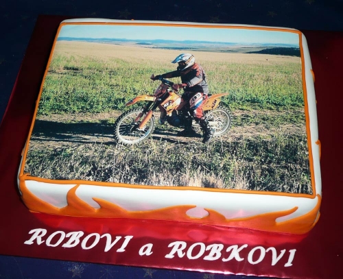 Jedlé obrazky na torty » Torta Motorkár