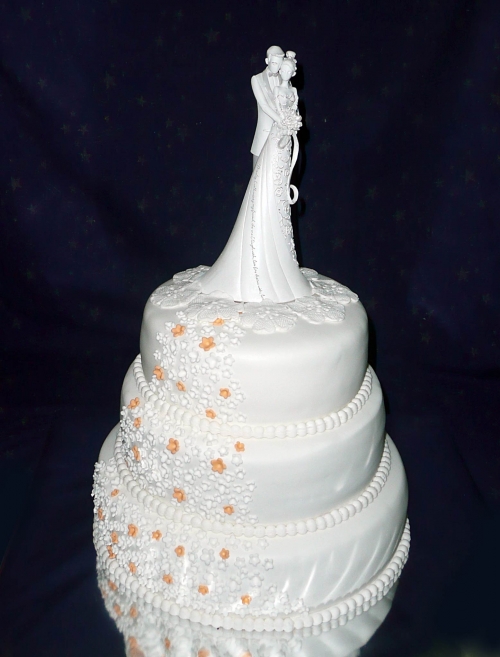 Svadobné torty » Torta Svadobná s kvetmi