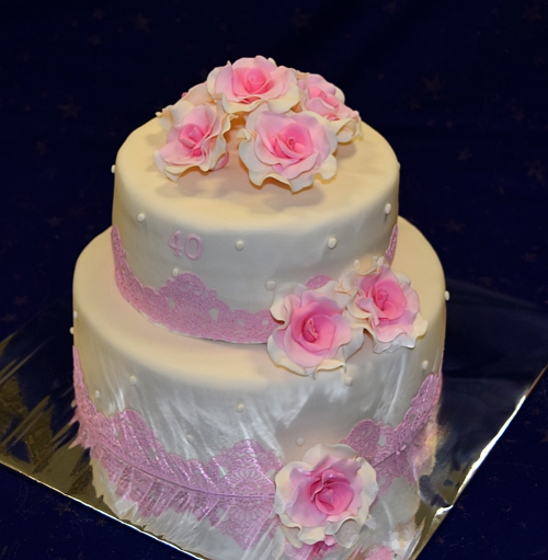 Torty pre ženy » Torta Na 40tku s kvetmi