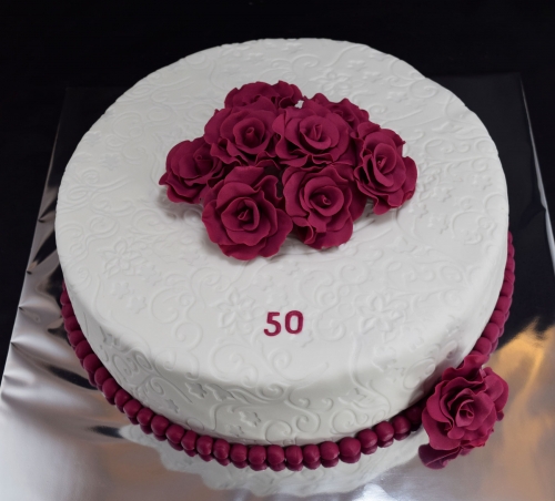Torty pre ženy » Torta Na 50tku s kvetmi